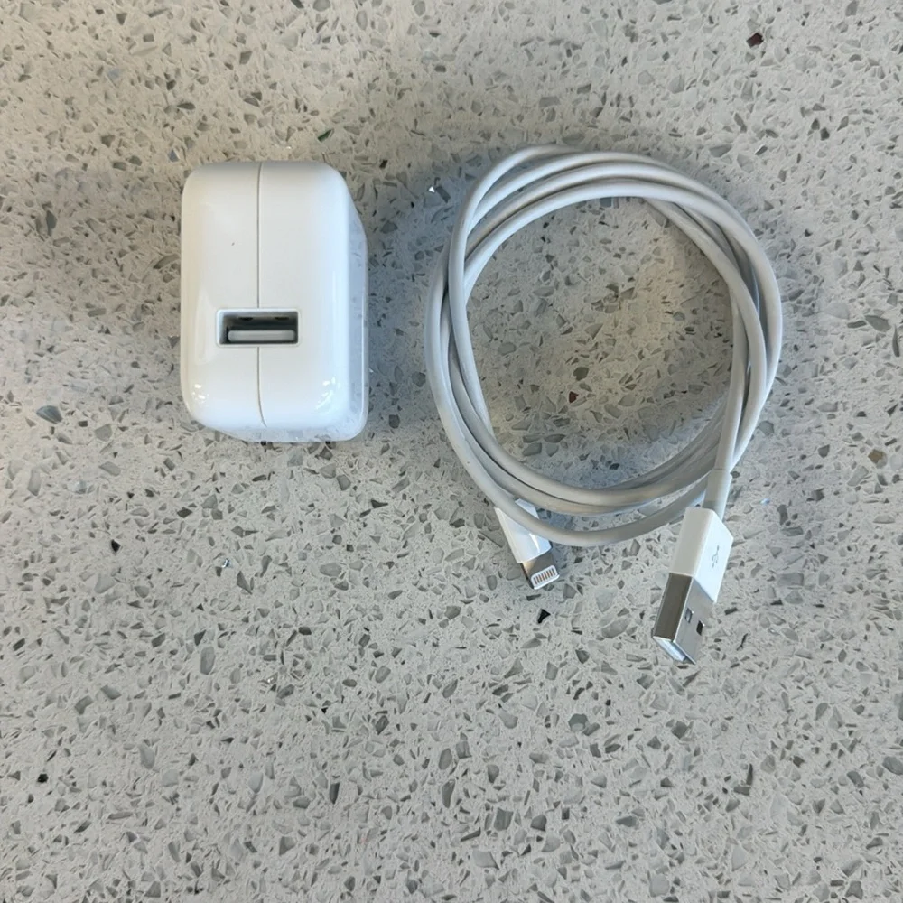 Apple 12 W USB power adapter, type a wall charger.